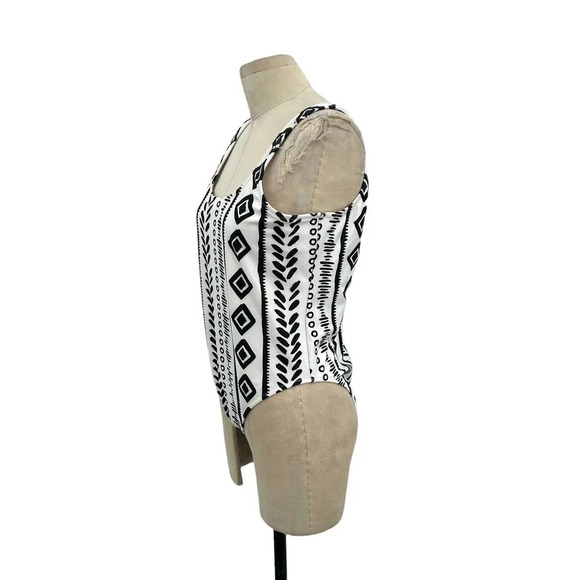 Chubbies One Piece Swimsuit White Black Tribal‎ Geometric Print Size XL - Picture 2 of 4